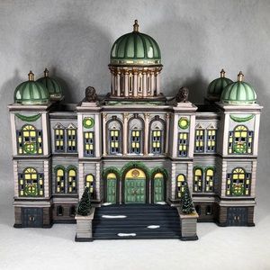 NWT Department 56 Heritage Village Collection.